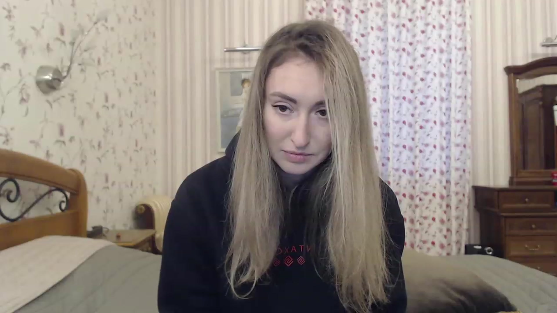 Gallery image thumbnail from Veronica_4u's myfreecams stream on, 01/18/2023, 14:38 image 7 of 20