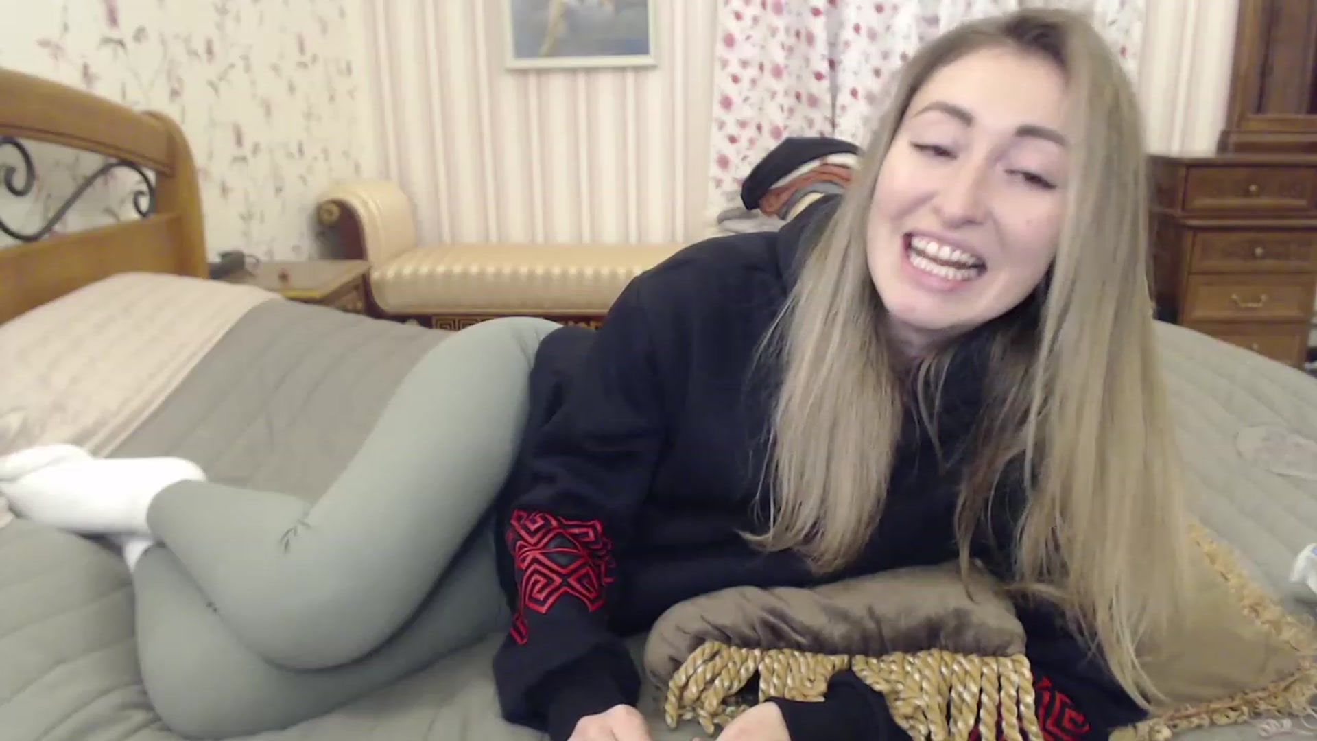 Gallery image thumbnail from Veronica_4u's myfreecams stream on, 01/18/2023, 14:38 image 17 of 20