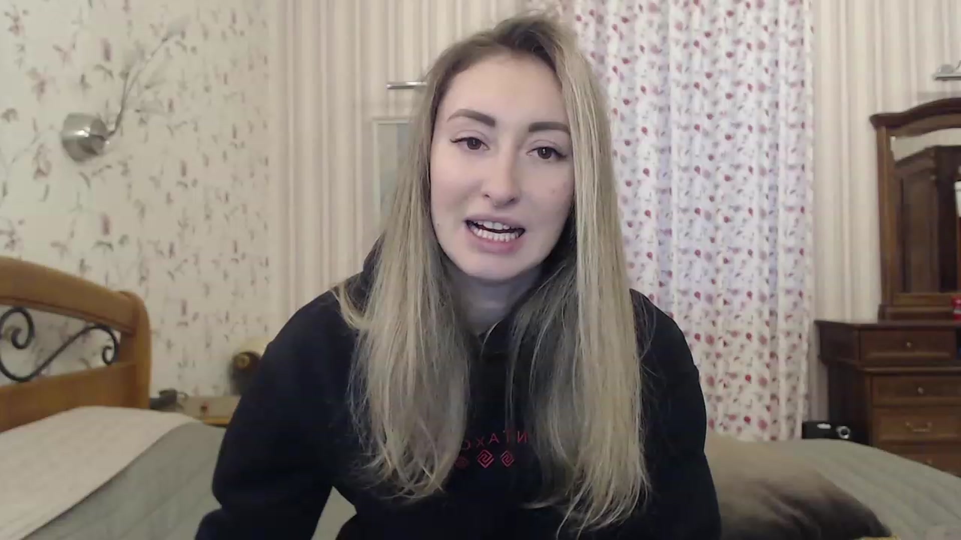 Gallery image thumbnail from Veronica_4u's myfreecams stream on, 01/18/2023, 14:38 image 9 of 20