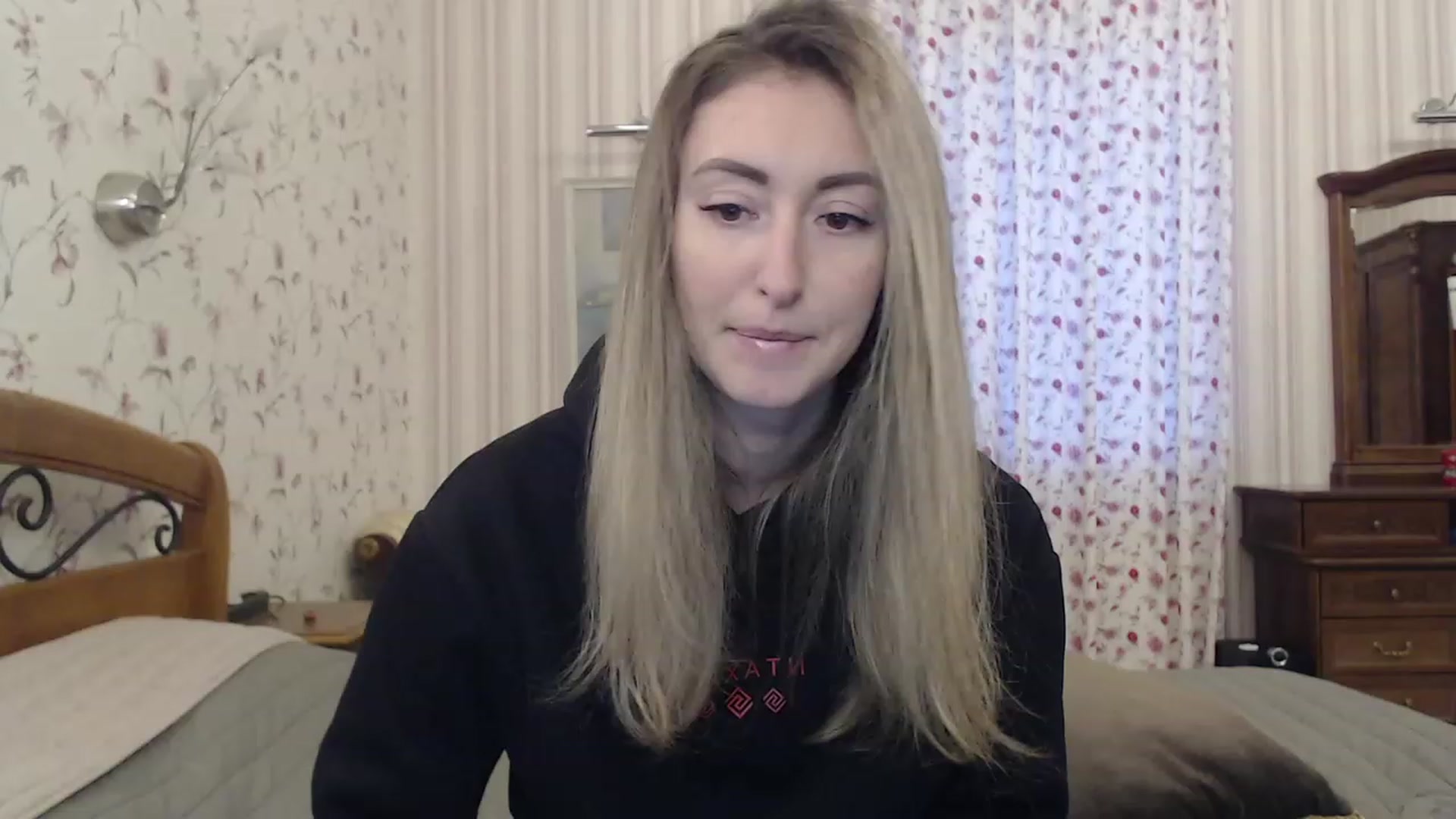 Gallery image thumbnail from Veronica_4u's myfreecams stream on, 01/18/2023, 14:38 image 1 of 20