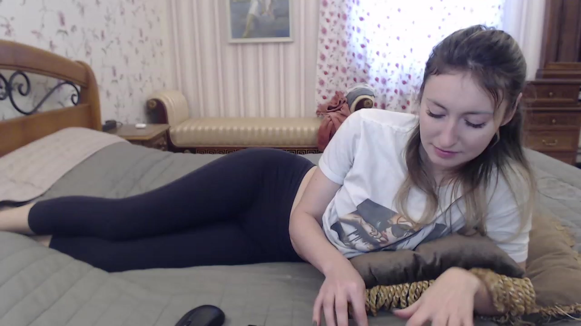 Gallery image thumbnail from Veronica_4u's myfreecams stream on, 01/22/2023, 07:22 image 9 of 20
