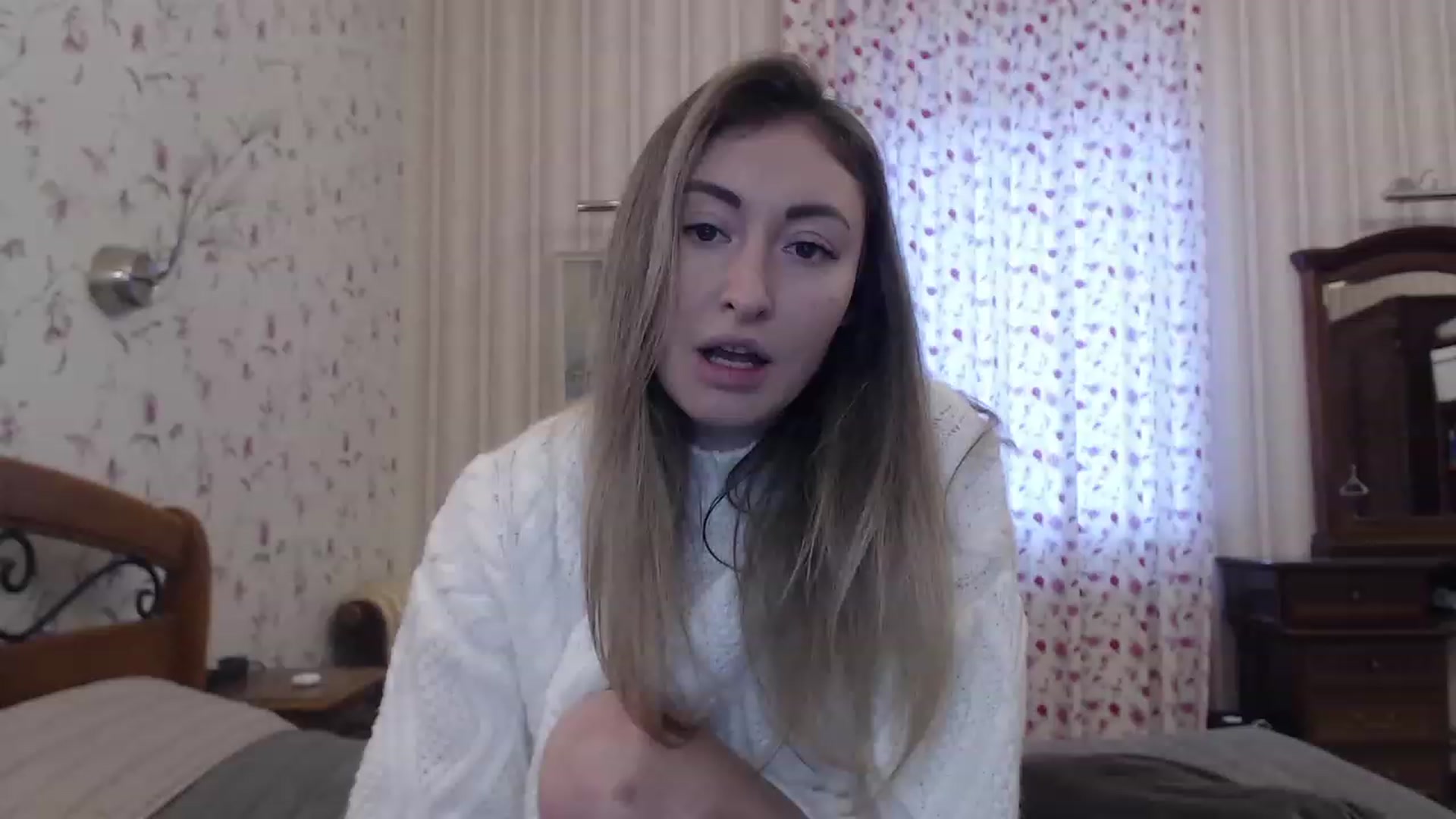 Gallery image thumbnail from Veronica_4u's myfreecams stream on, 01/23/2023, 08:36 image 18 of 20