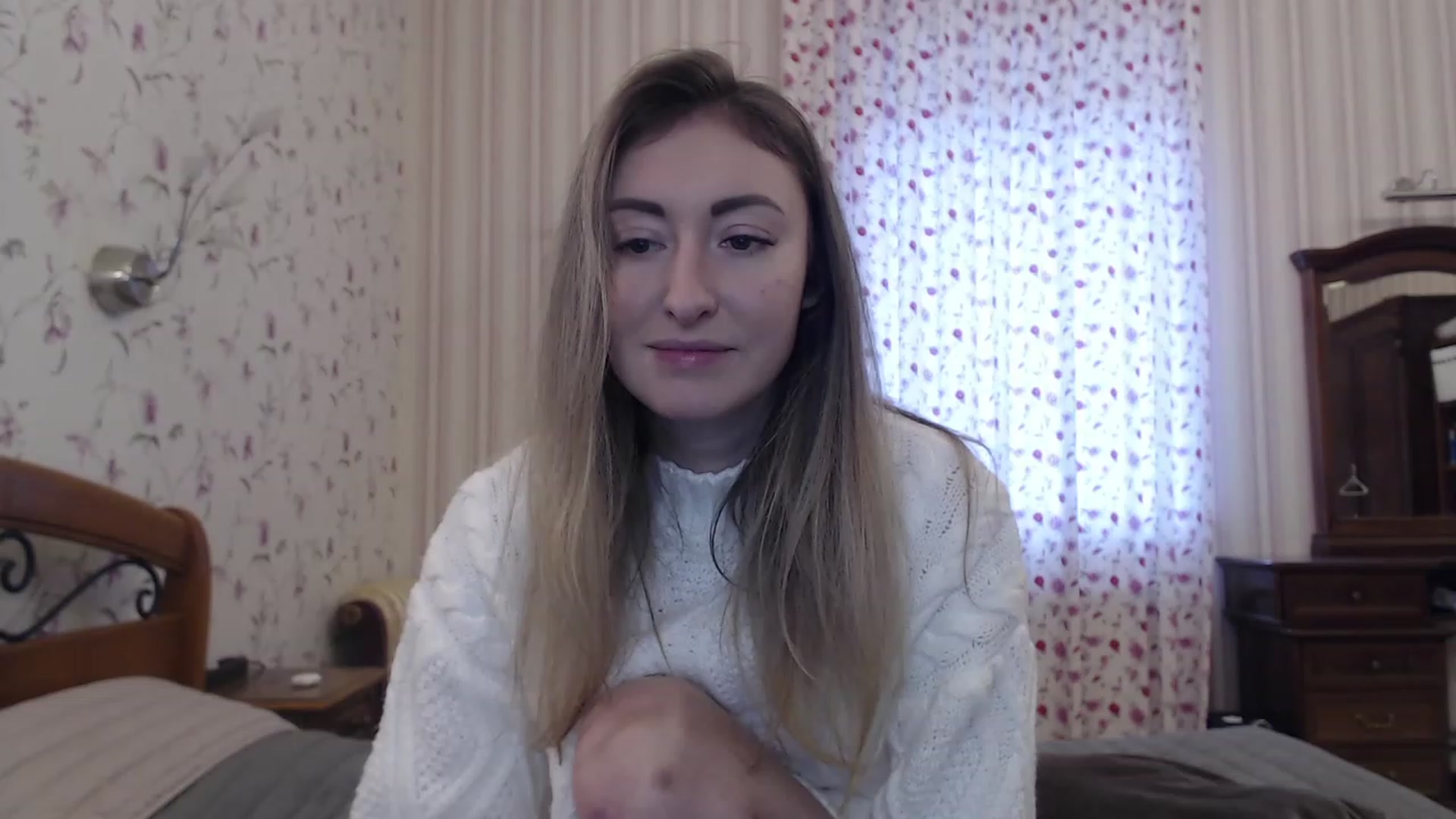 Gallery image thumbnail from Veronica_4u's myfreecams stream on, 01/23/2023, 08:36 image 12 of 20