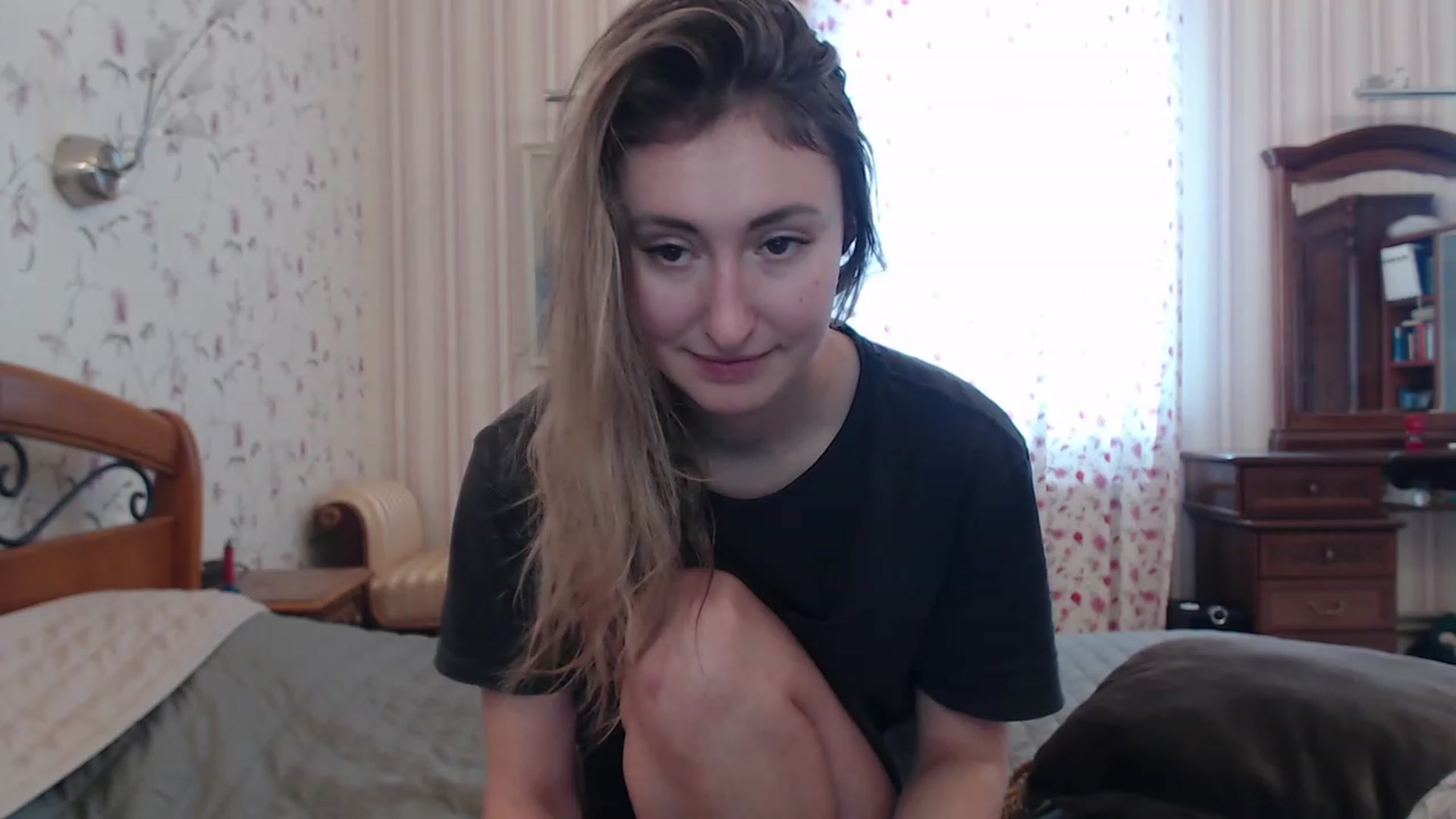 Gallery image thumbnail from Veronica_4u's myfreecams stream on, 01/29/2023, 09:05 image 16 of 20