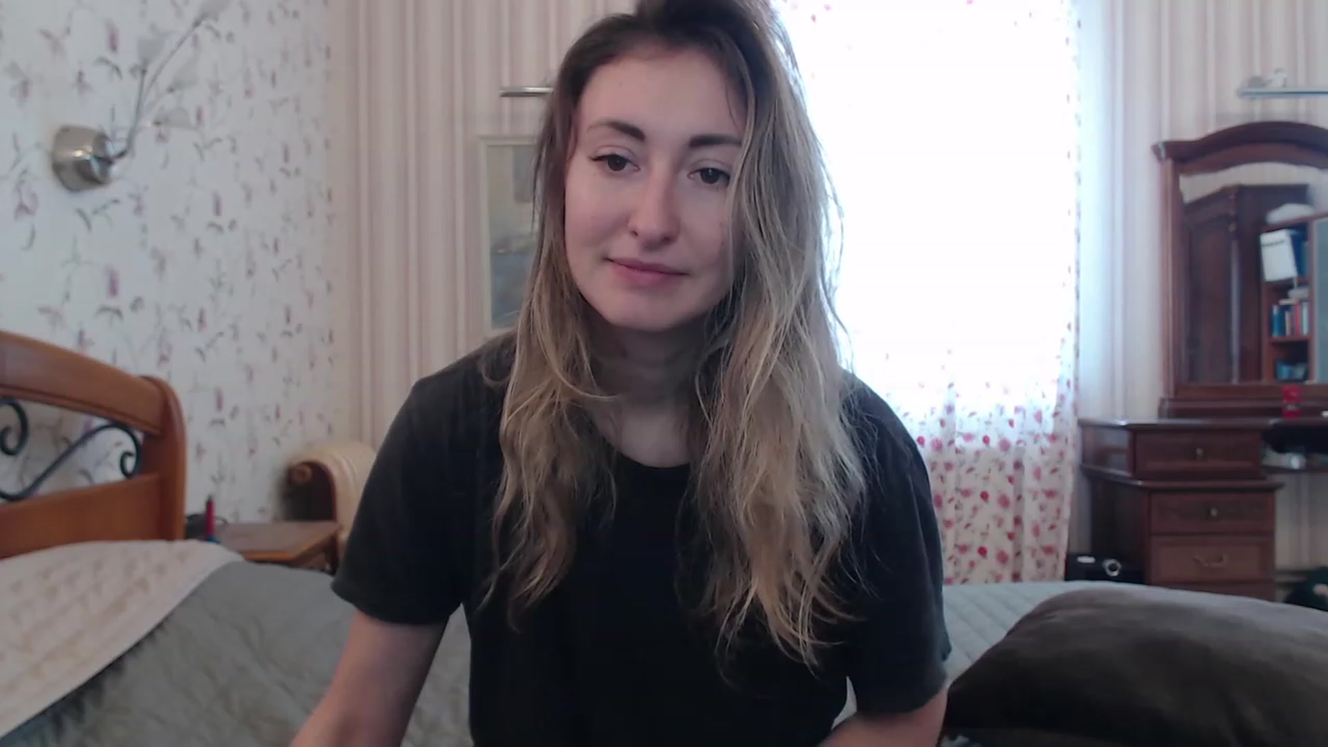 Gallery image thumbnail from Veronica_4u's myfreecams stream on, 01/29/2023, 09:05 image 6 of 20