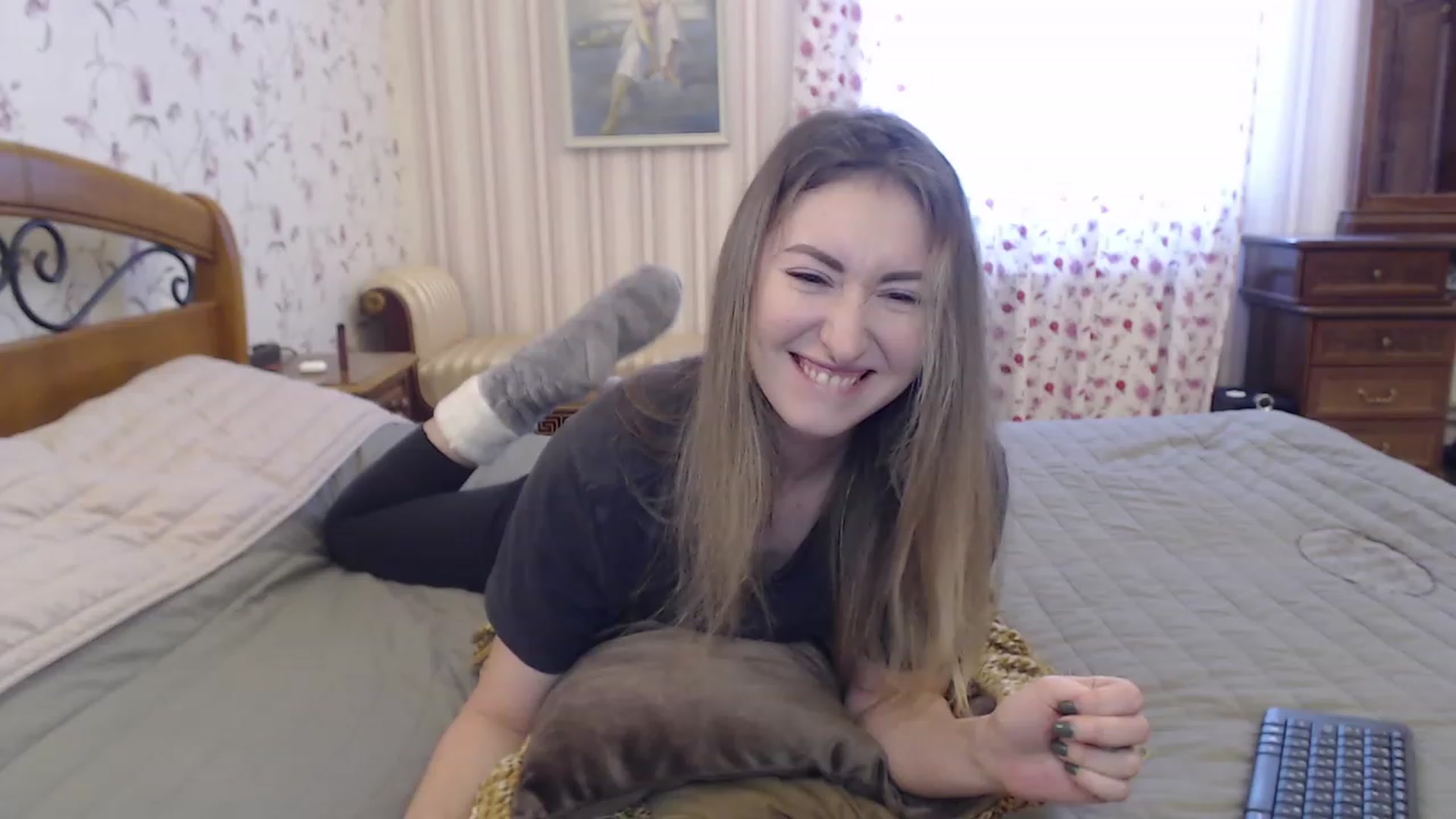Gallery image thumbnail from Veronica_4u's myfreecams stream on, 01/30/2023, 09:04 image 9 of 20