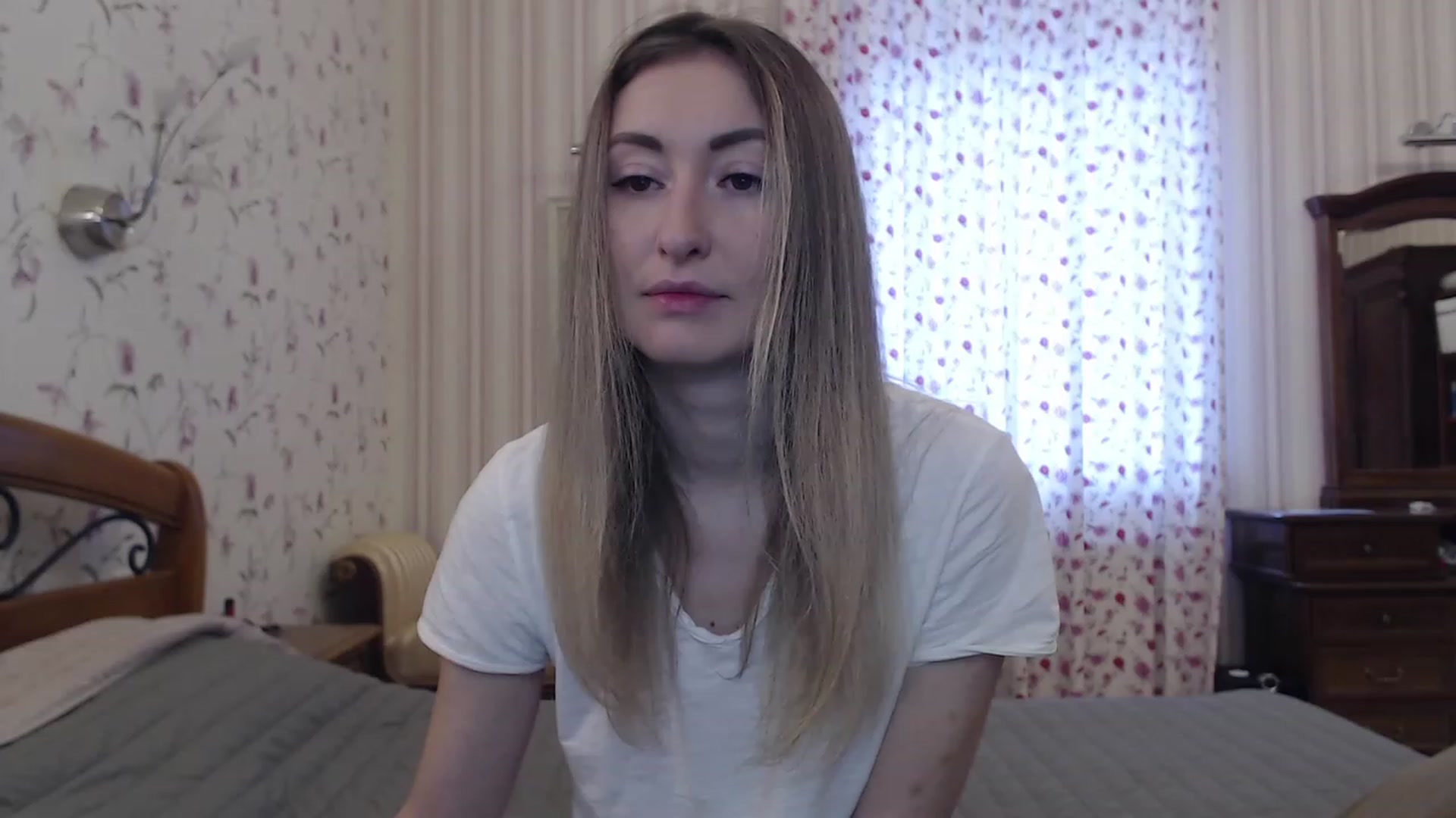 Gallery image thumbnail from Veronica_4u's myfreecams stream on, 02/03/2023, 08:07 image 6 of 20