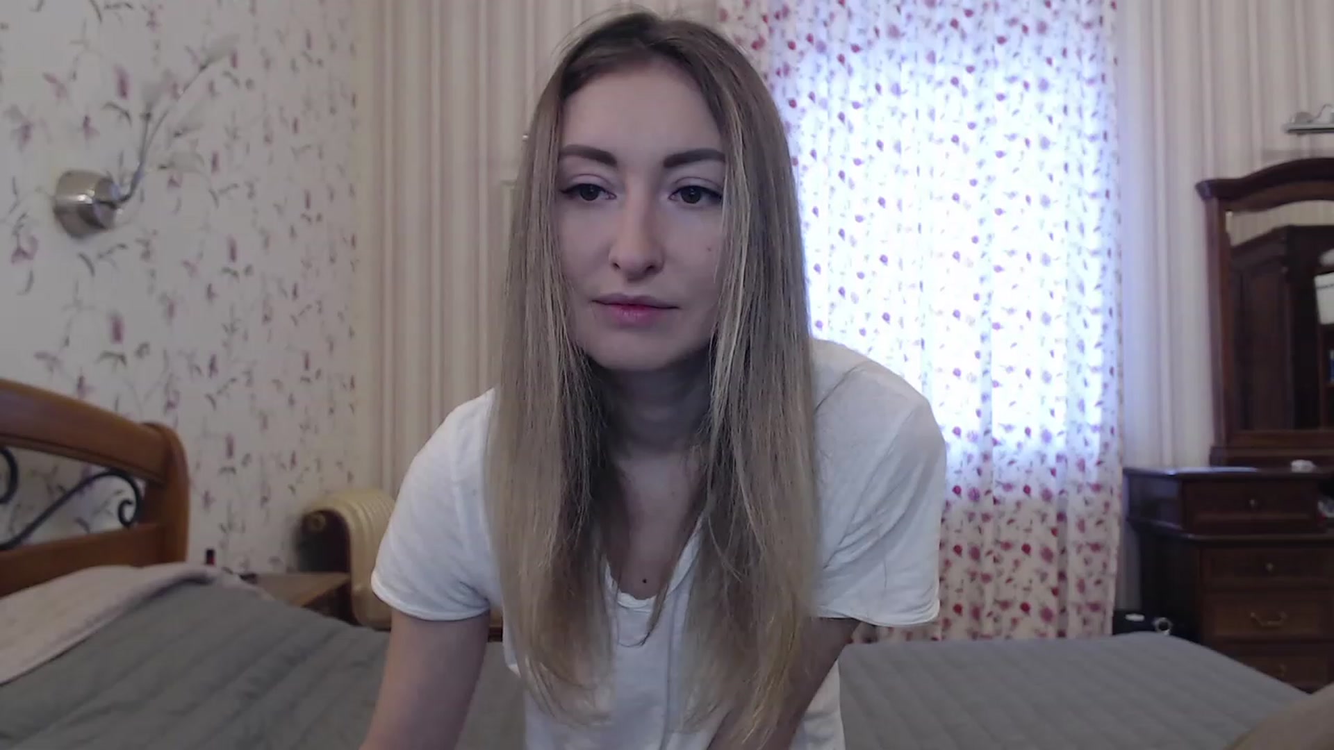 Gallery image thumbnail from Veronica_4u's myfreecams stream on, 02/03/2023, 08:07 image 5 of 20
