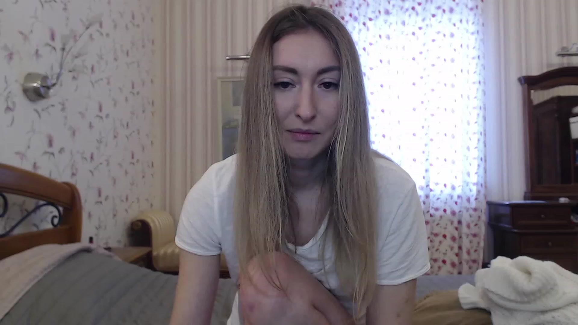 Gallery image thumbnail from Veronica_4u's myfreecams stream on, 02/03/2023, 08:53 image 19 of 20