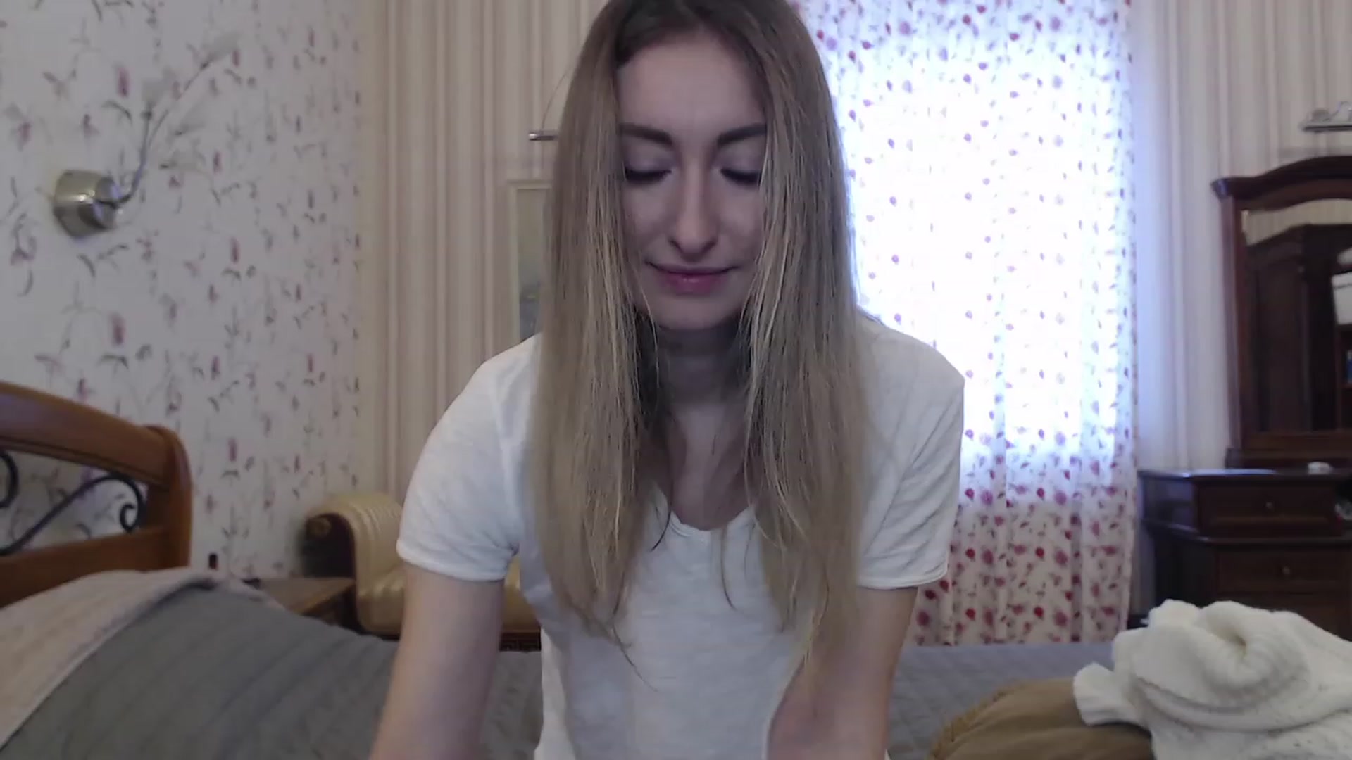 Gallery image thumbnail from Veronica_4u's myfreecams stream on, 02/03/2023, 08:53 image 18 of 20