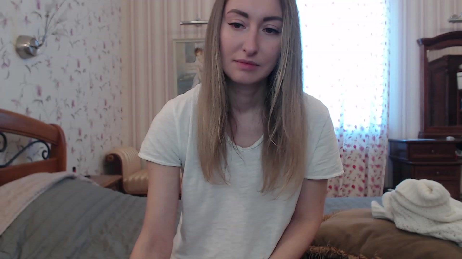 Gallery image thumbnail from Veronica_4u's myfreecams stream on, 02/03/2023, 08:53 image 7 of 20