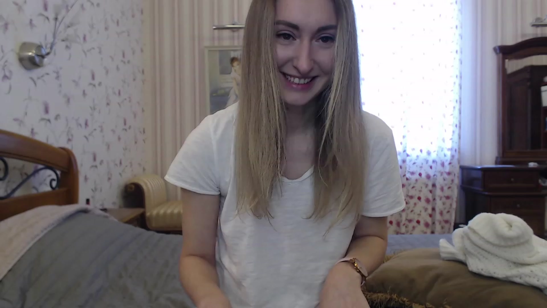 Gallery image thumbnail from Veronica_4u's myfreecams stream on, 02/03/2023, 08:53 image 6 of 20