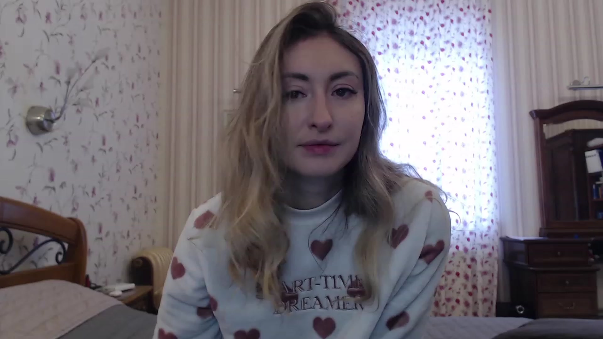 Gallery image thumbnail from Veronica_4u's myfreecams stream on, 02/05/2023, 09:00 image 2 of 20