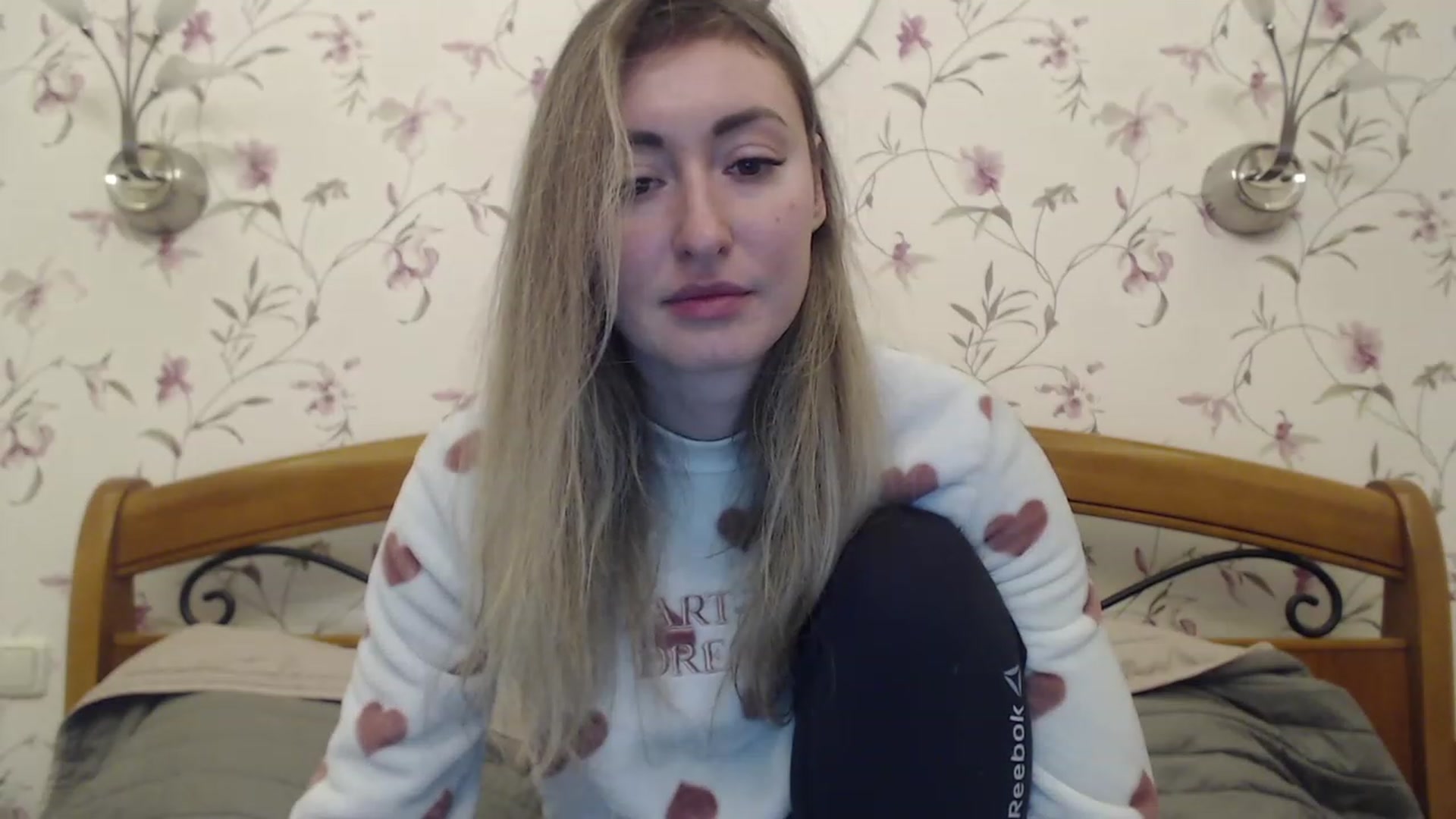 Gallery image thumbnail from Veronica_4u's myfreecams stream on, 02/06/2023, 18:11 image 18 of 20