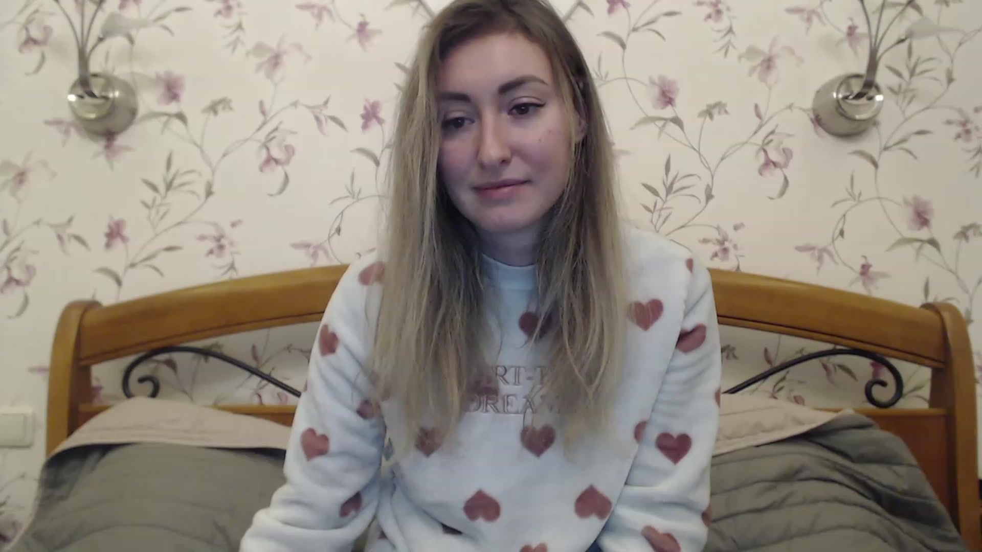 Gallery image thumbnail from Veronica_4u's myfreecams stream on, 02/06/2023, 18:11 image 15 of 20