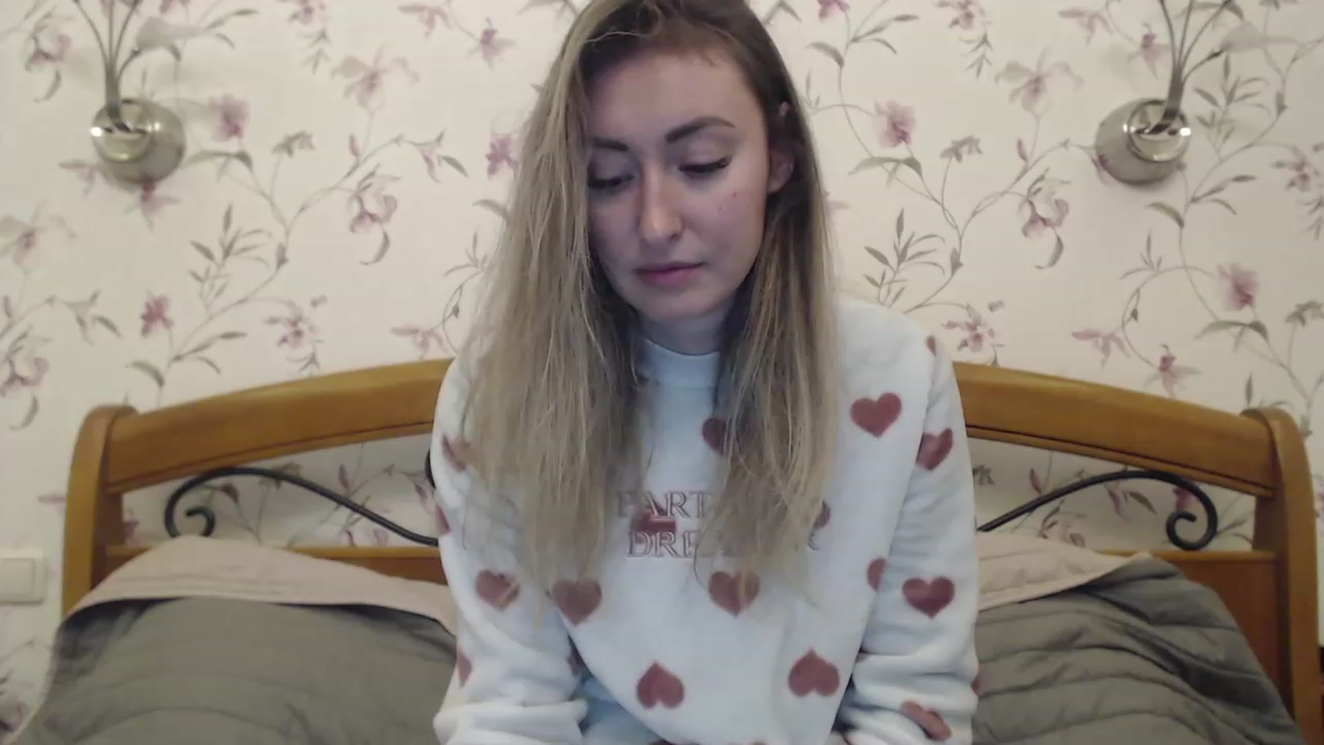 Gallery image thumbnail from Veronica_4u's myfreecams stream on, 02/06/2023, 18:11 image 13 of 20