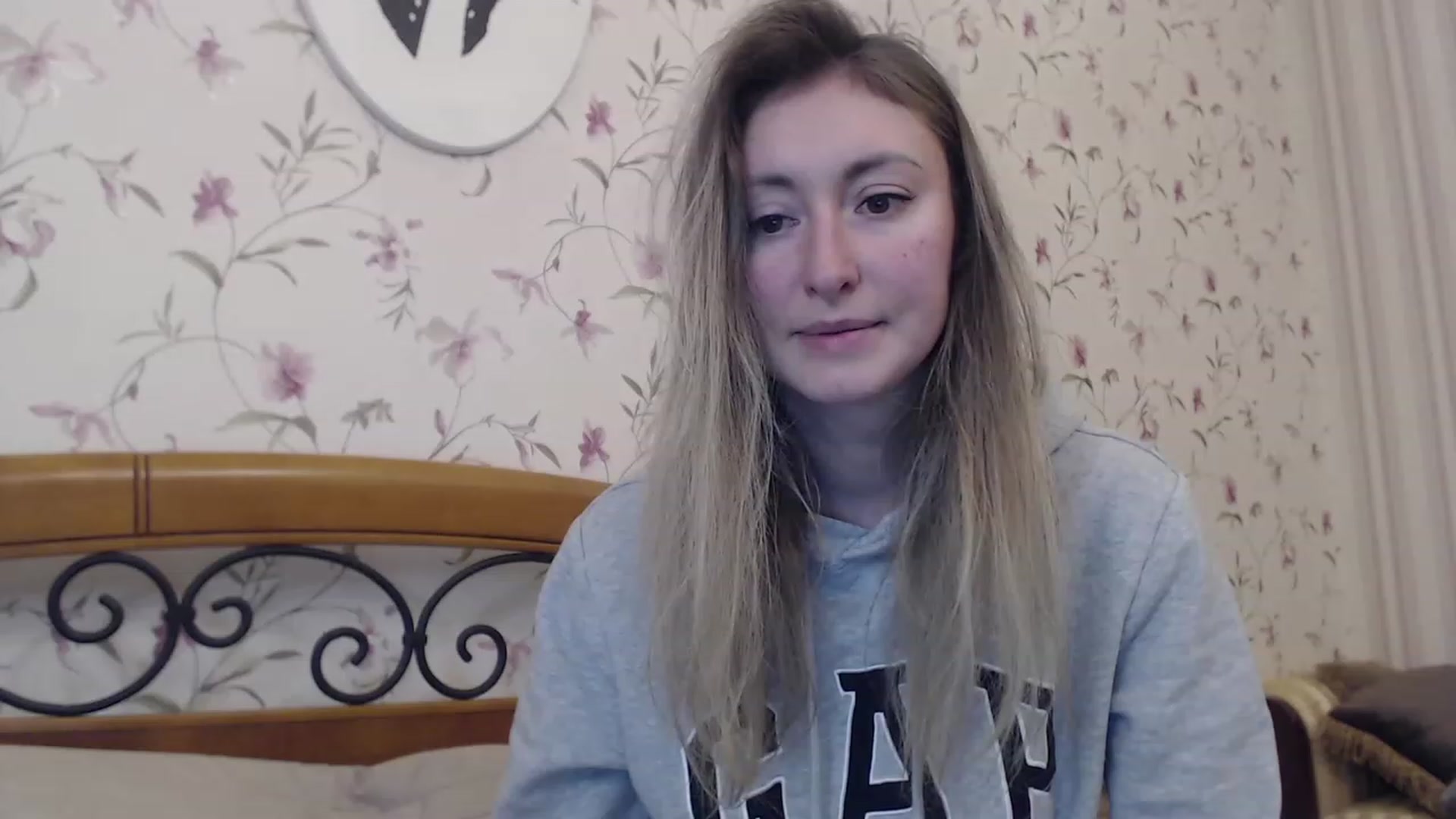 Gallery image thumbnail from Veronica_4u's myfreecams stream on, 02/09/2023, 17:42 image 11 of 20