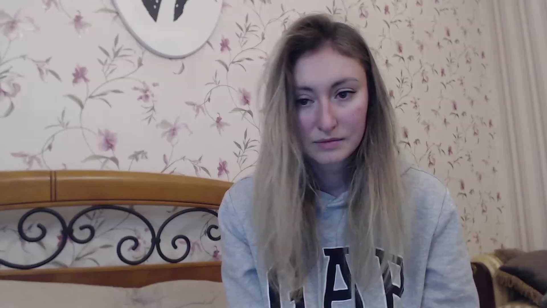 Gallery image thumbnail from Veronica_4u's myfreecams stream on, 02/09/2023, 17:42 image 8 of 20
