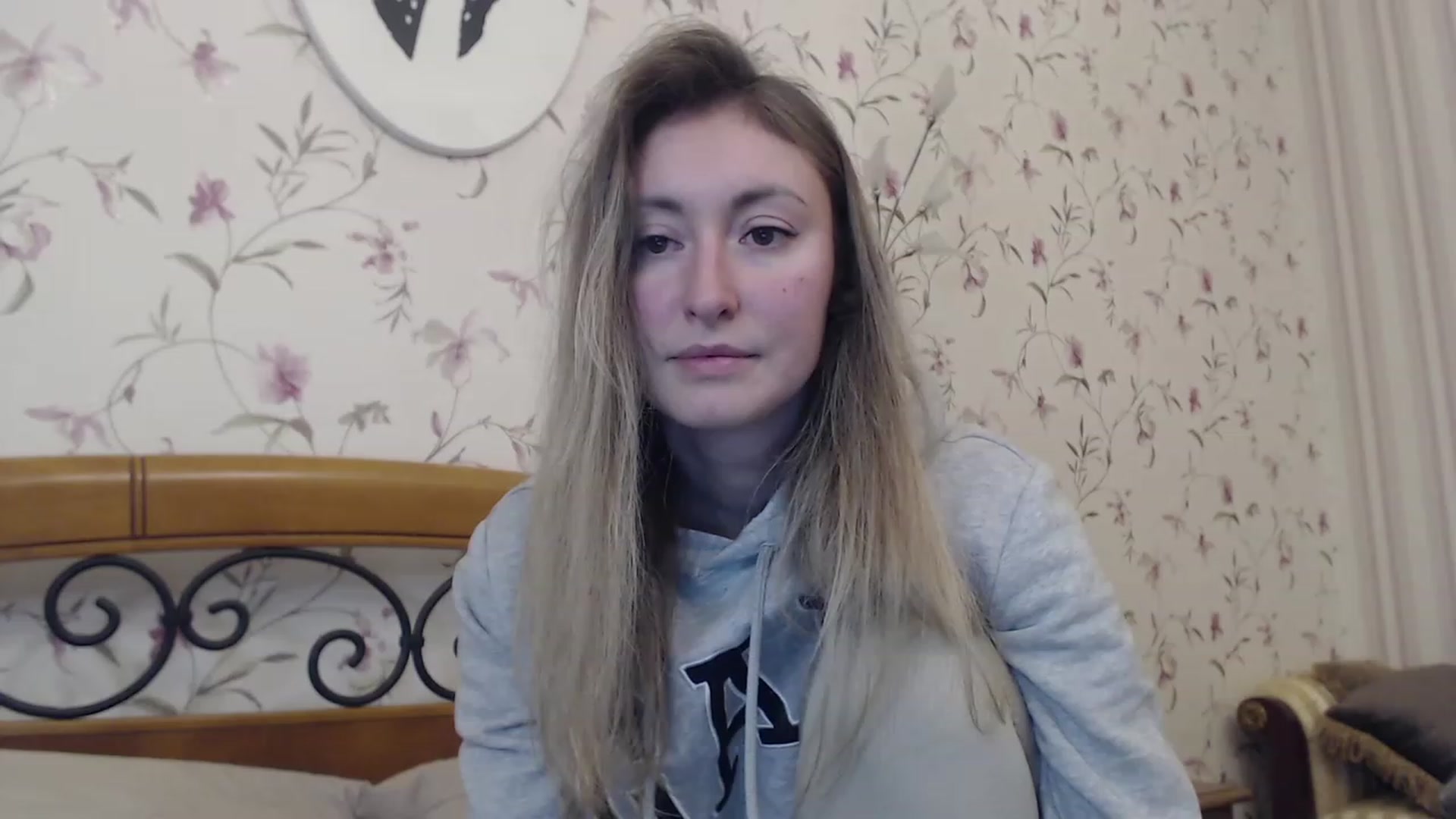 Gallery image thumbnail from Veronica_4u's myfreecams stream on, 02/09/2023, 17:42 image 16 of 20