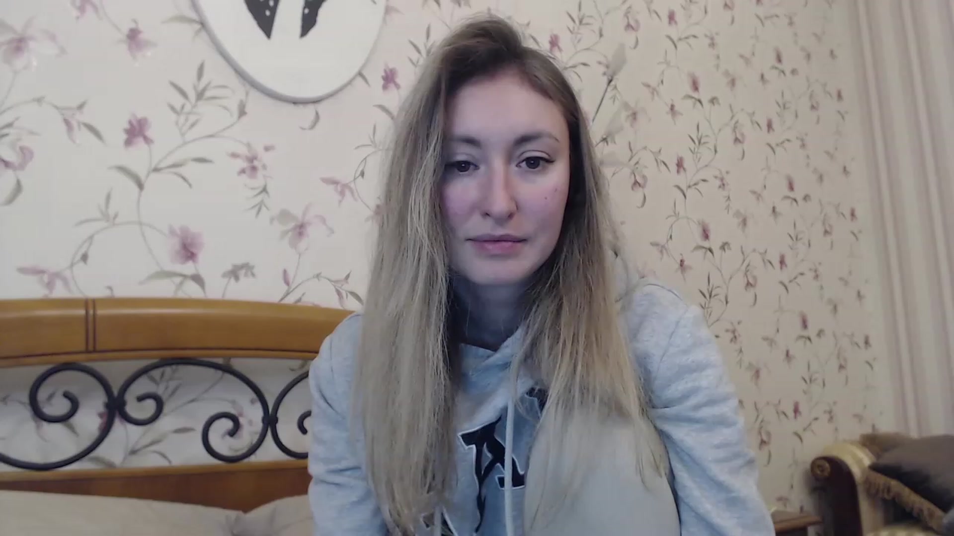 Gallery image thumbnail from Veronica_4u's myfreecams stream on, 02/09/2023, 17:42 image 17 of 20