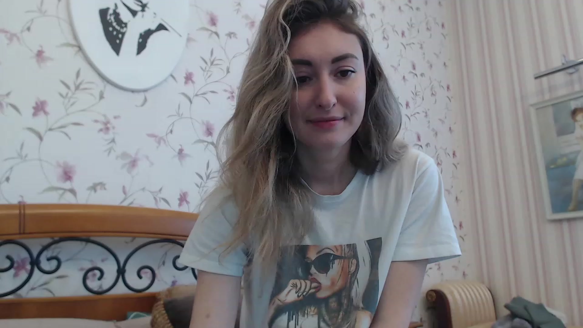 Gallery image thumbnail from Veronica_4u's myfreecams stream on, 02/12/2023, 08:45 image 2 of 20