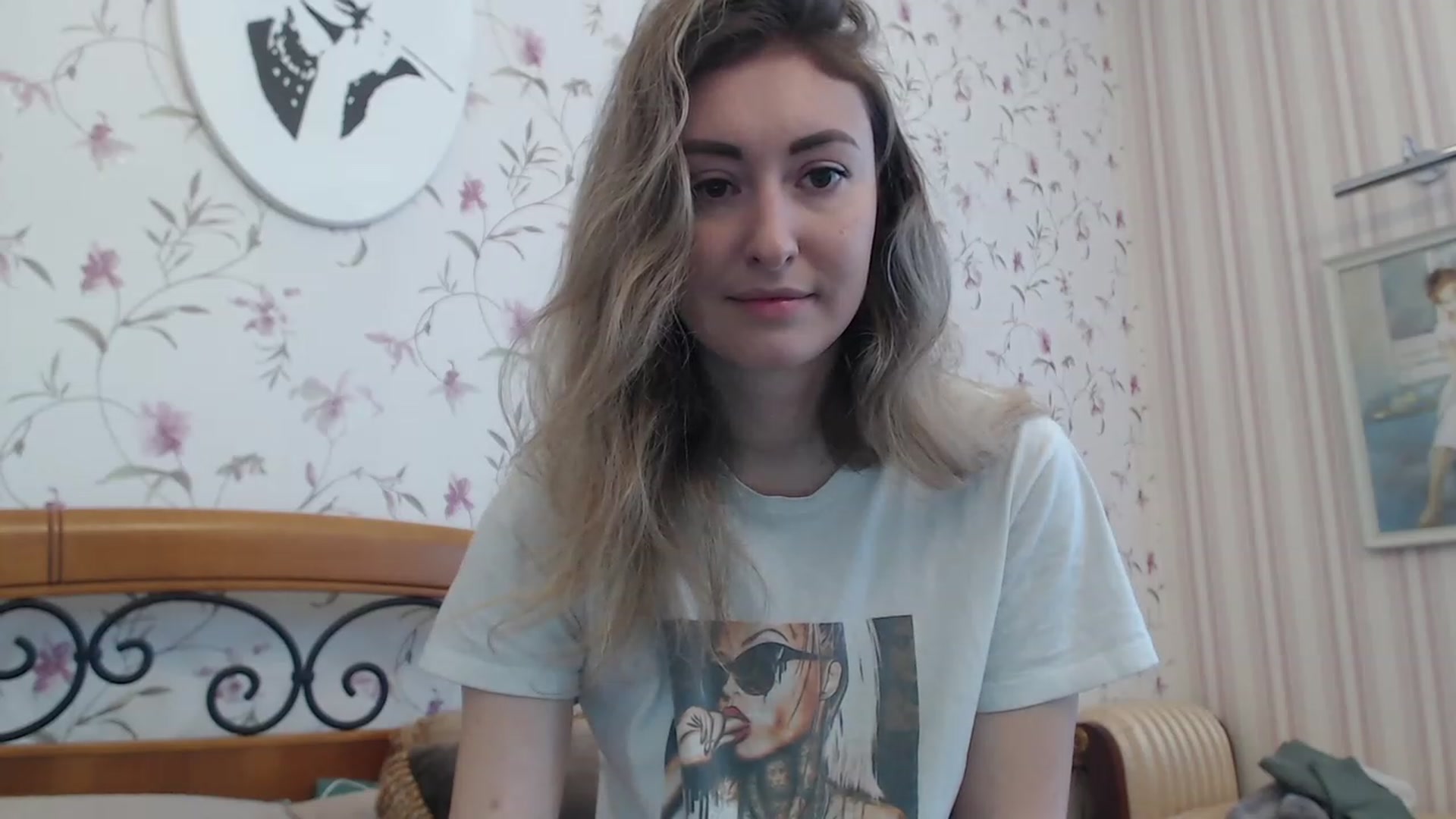 Gallery image thumbnail from Veronica_4u's myfreecams stream on, 02/12/2023, 08:45 image 11 of 20