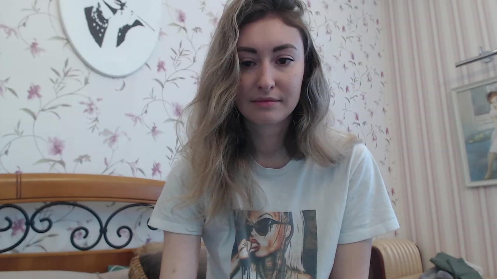 Gallery image thumbnail from Veronica_4u's myfreecams stream on, 02/12/2023, 08:45 image 10 of 20