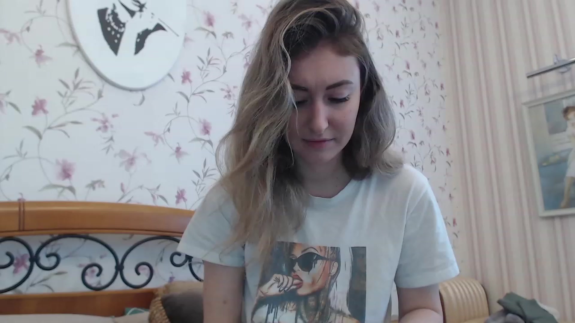 Gallery image thumbnail from Veronica_4u's myfreecams stream on, 02/12/2023, 08:45 image 3 of 20