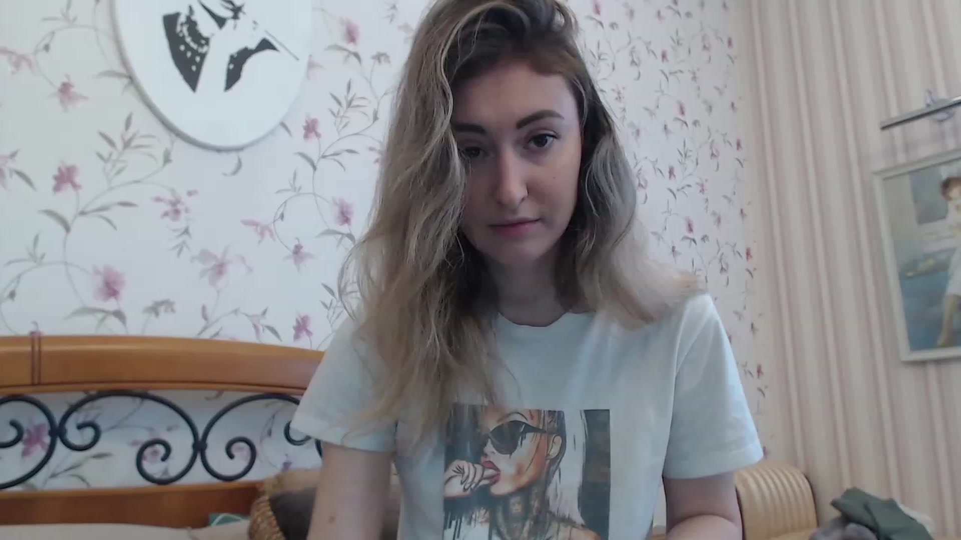 Gallery image thumbnail from Veronica_4u's myfreecams stream on, 02/12/2023, 08:45 image 15 of 20