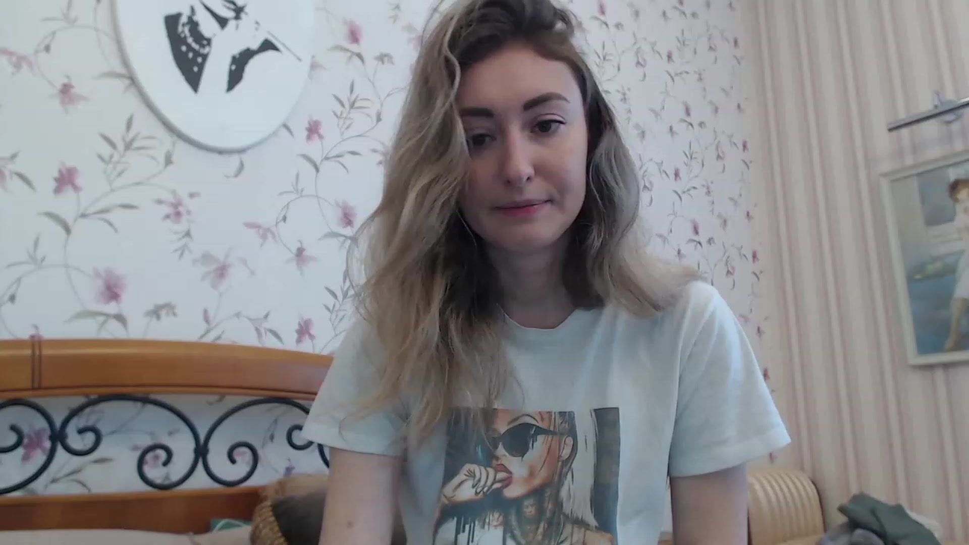 Gallery image thumbnail from Veronica_4u's myfreecams stream on, 02/12/2023, 08:45 image 8 of 20