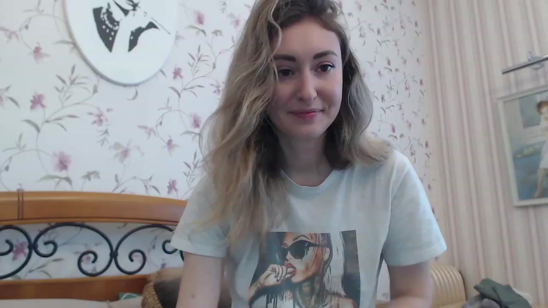 Gallery image thumbnail from Veronica_4u's myfreecams stream on, 02/12/2023, 08:45 image 5 of 20