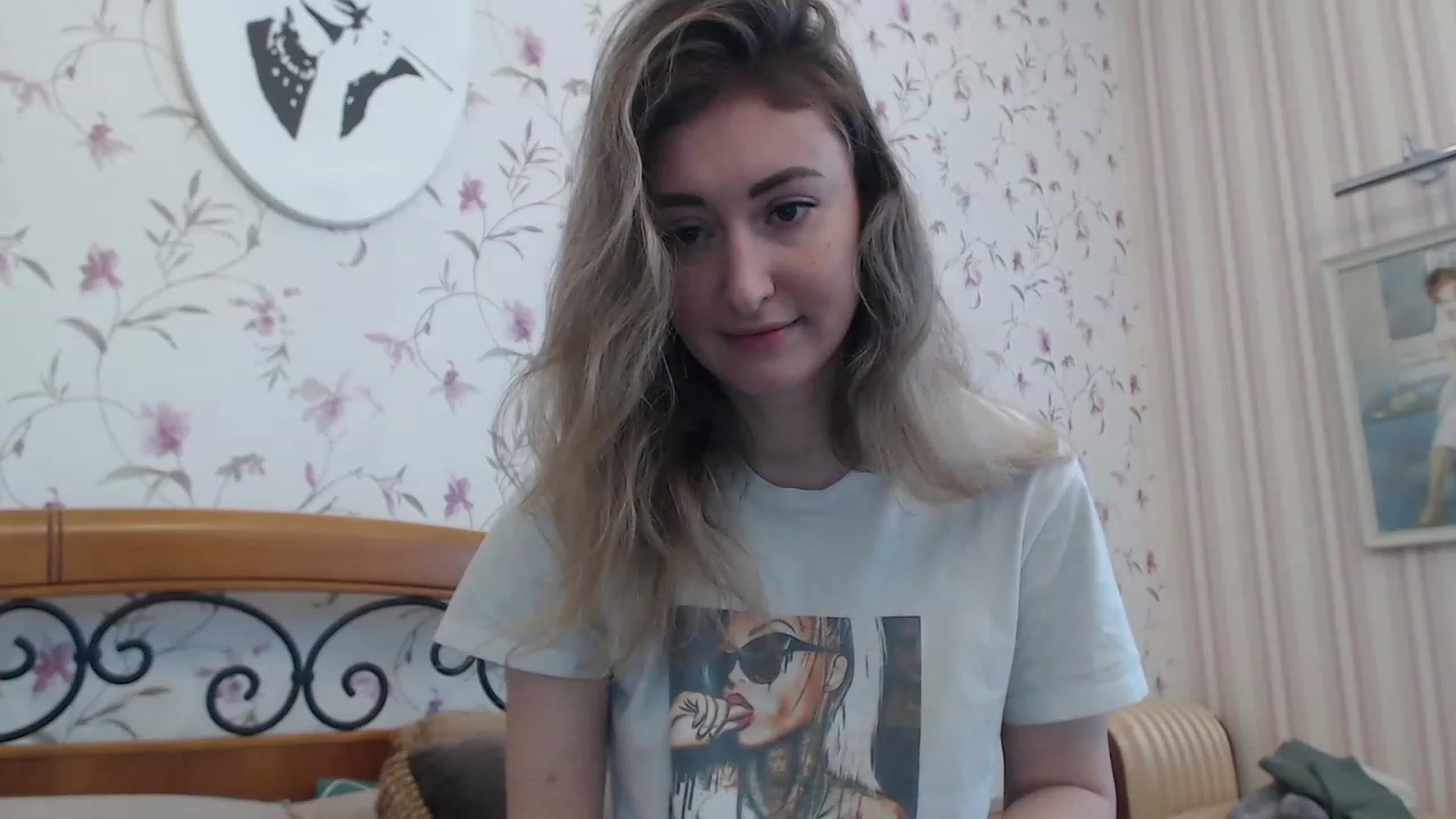 Gallery image thumbnail from Veronica_4u's myfreecams stream on, 02/12/2023, 08:45 image 20 of 20