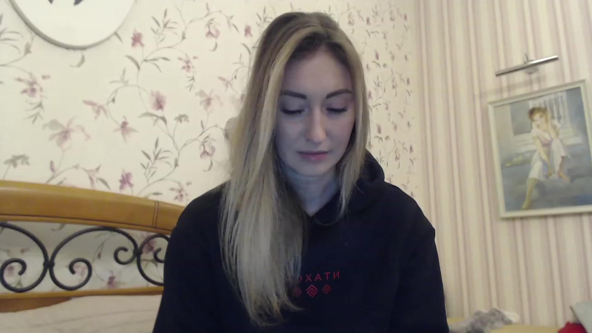 Gallery image thumbnail from Veronica_4u's myfreecams stream on, 02/13/2023, 16:45 image 9 of 20