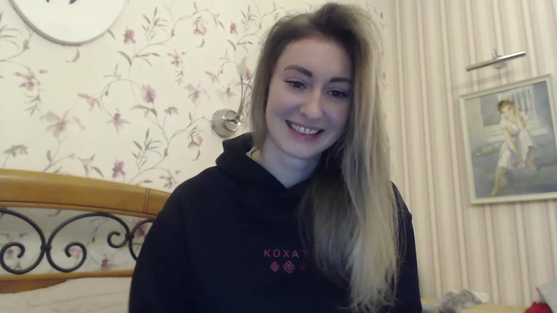 Gallery image thumbnail from Veronica_4u's myfreecams stream on, 02/13/2023, 16:45 image 19 of 20