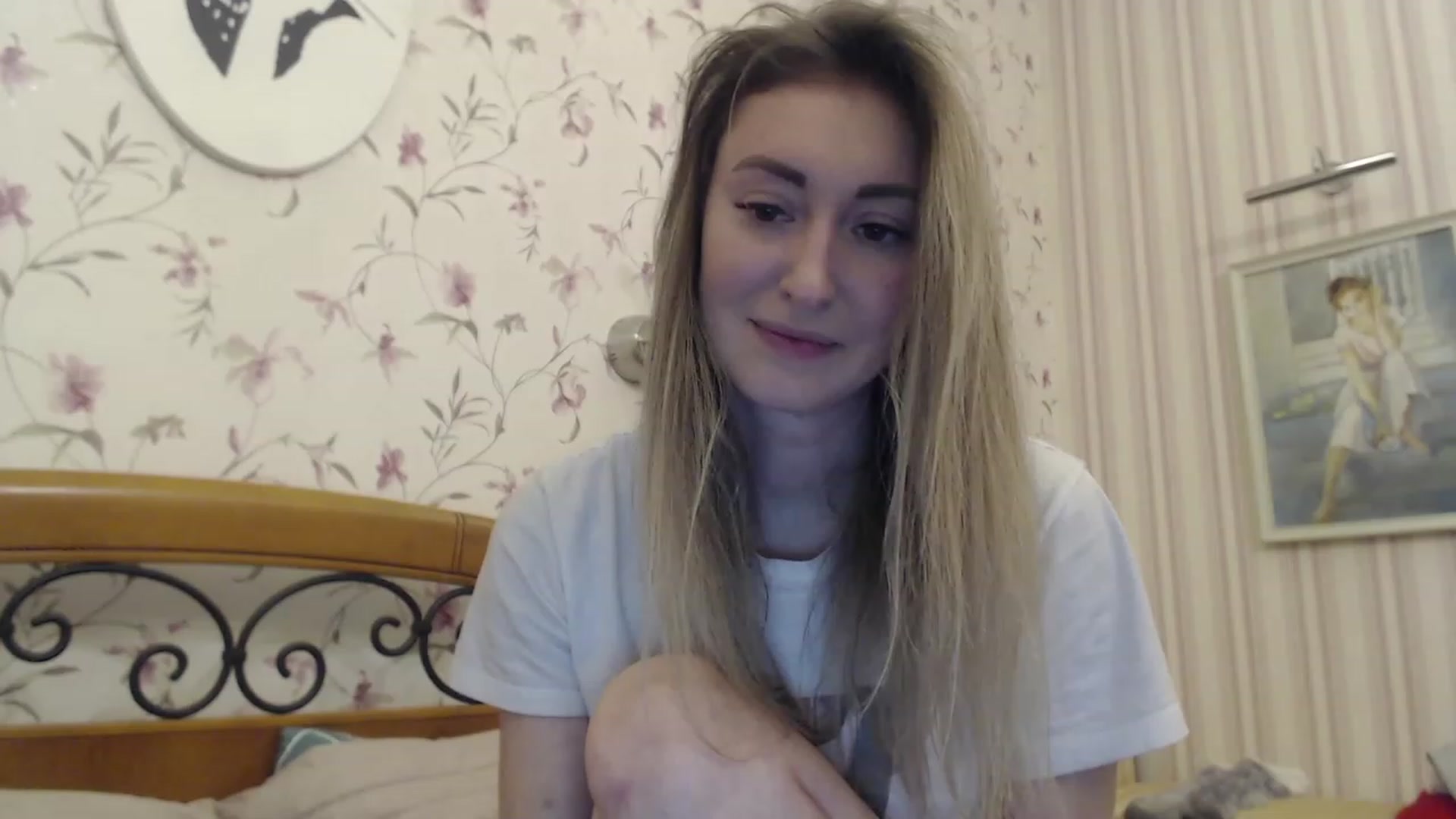 Gallery image thumbnail from Veronica_4u's myfreecams stream on, 02/13/2023, 17:59 image 15 of 20