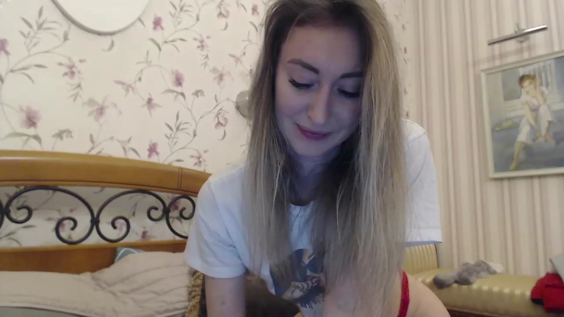 Gallery image thumbnail from Veronica_4u's myfreecams stream on, 02/13/2023, 17:59 image 17 of 20
