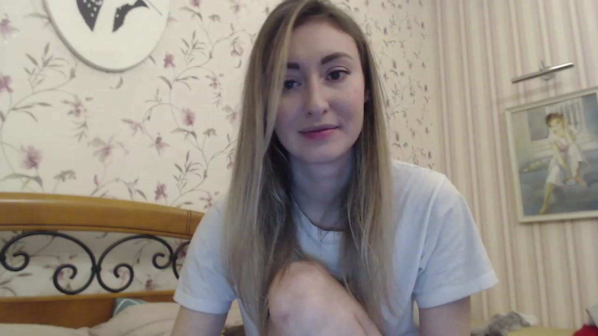 Gallery image thumbnail from Veronica_4u's myfreecams stream on, 02/13/2023, 17:59 image 8 of 20
