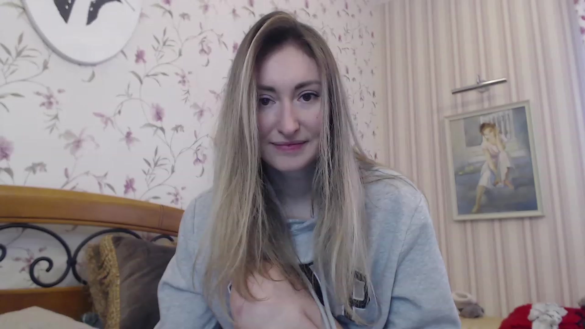 Gallery image thumbnail from Veronica_4u's myfreecams stream on, 02/14/2023, 07:36 image 17 of 20