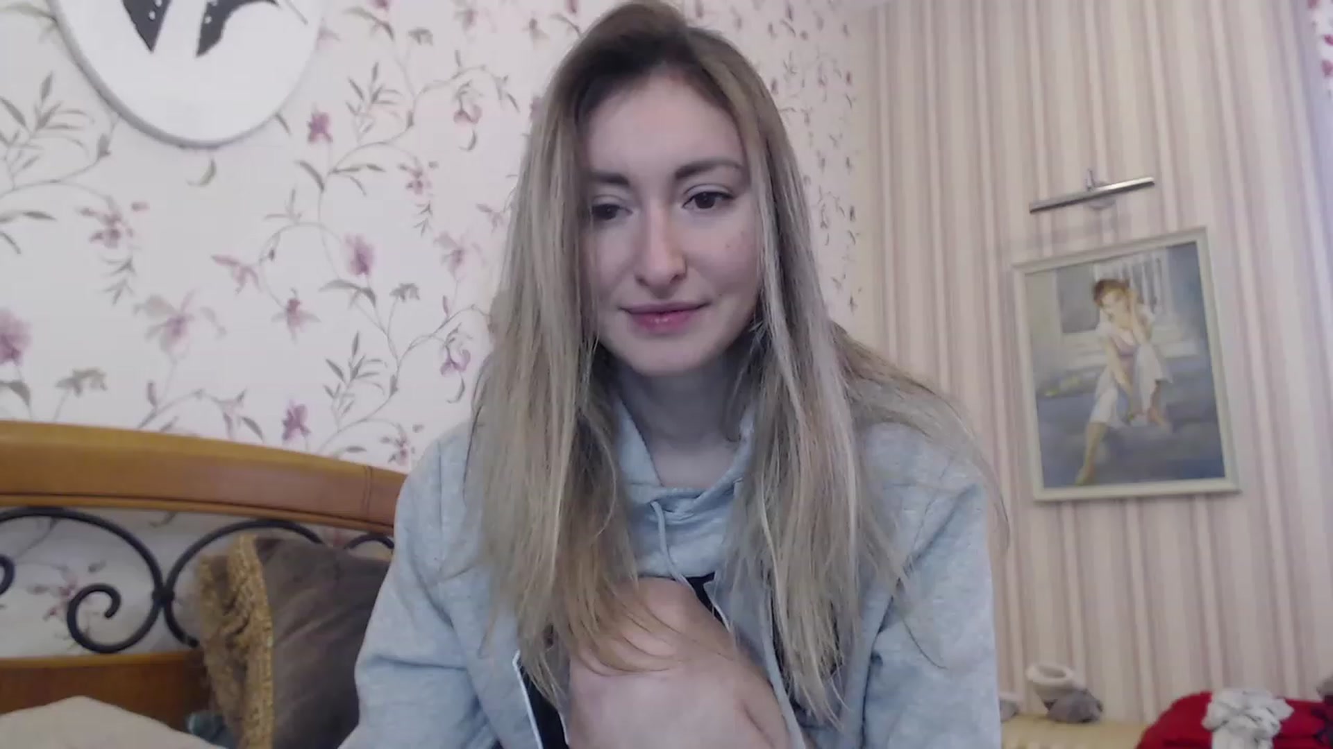 Gallery image thumbnail from Veronica_4u's myfreecams stream on, 02/14/2023, 07:36 image 15 of 20