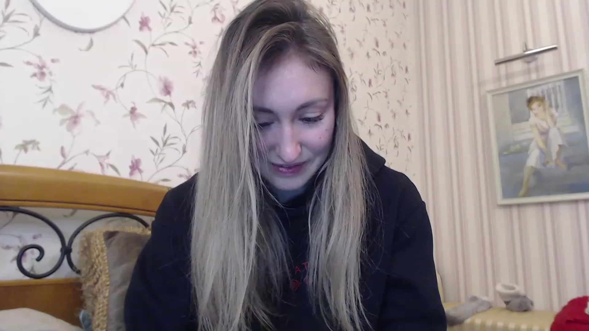 Gallery image thumbnail from Veronica_4u's myfreecams stream on, 02/14/2023, 16:07 image 18 of 20