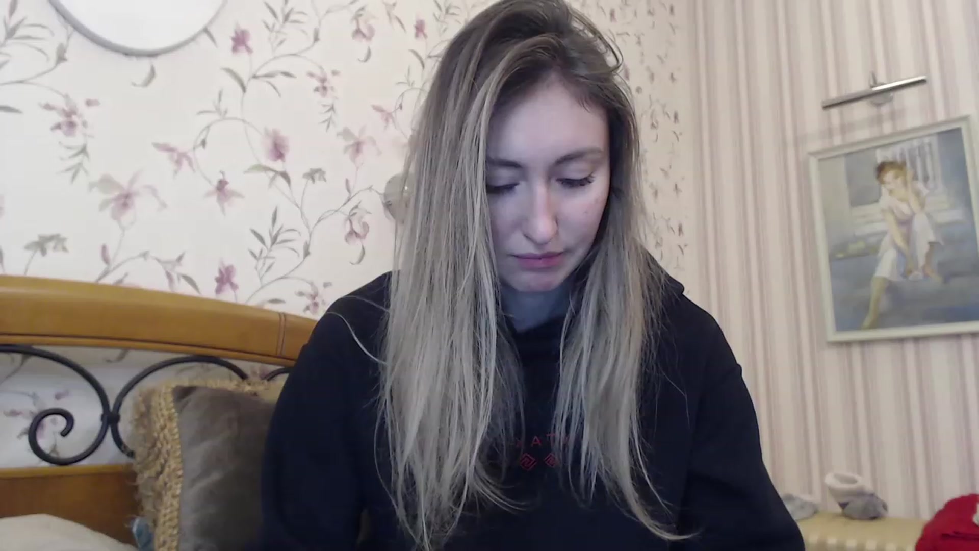 Gallery image thumbnail from Veronica_4u's myfreecams stream on, 02/14/2023, 16:07 image 7 of 20