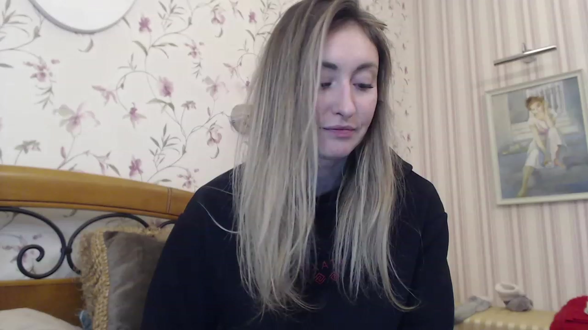 Gallery image thumbnail from Veronica_4u's myfreecams stream on, 02/14/2023, 16:07 image 8 of 20