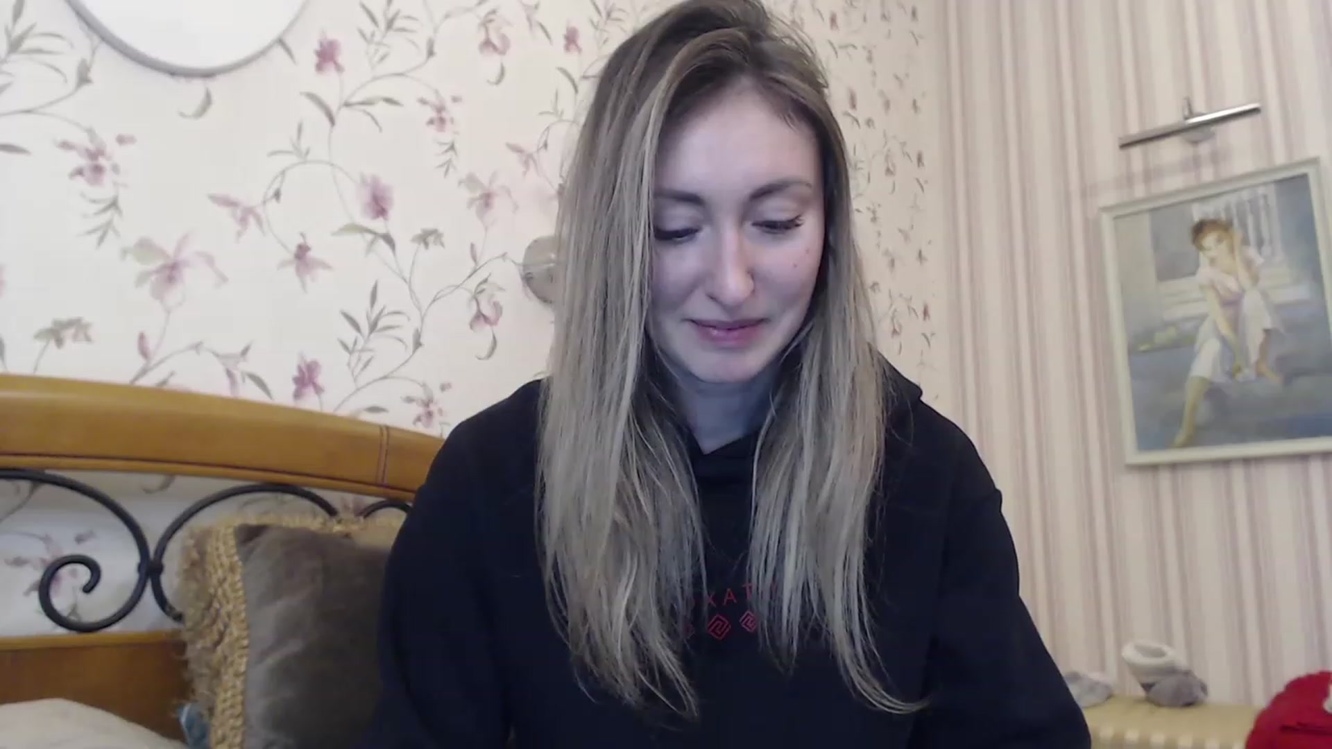 Gallery image thumbnail from Veronica_4u's myfreecams stream on, 02/14/2023, 16:07 image 9 of 20
