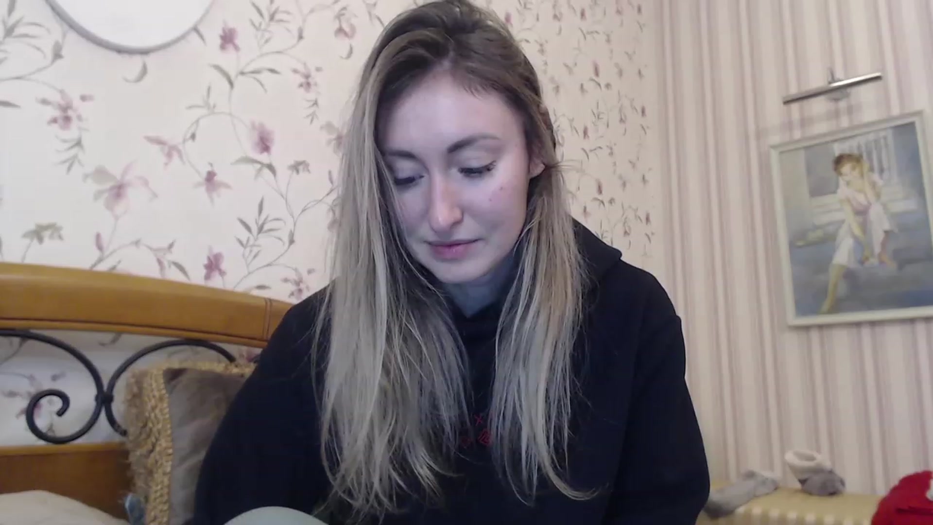 Gallery image thumbnail from Veronica_4u's myfreecams stream on, 02/14/2023, 16:07 image 20 of 20