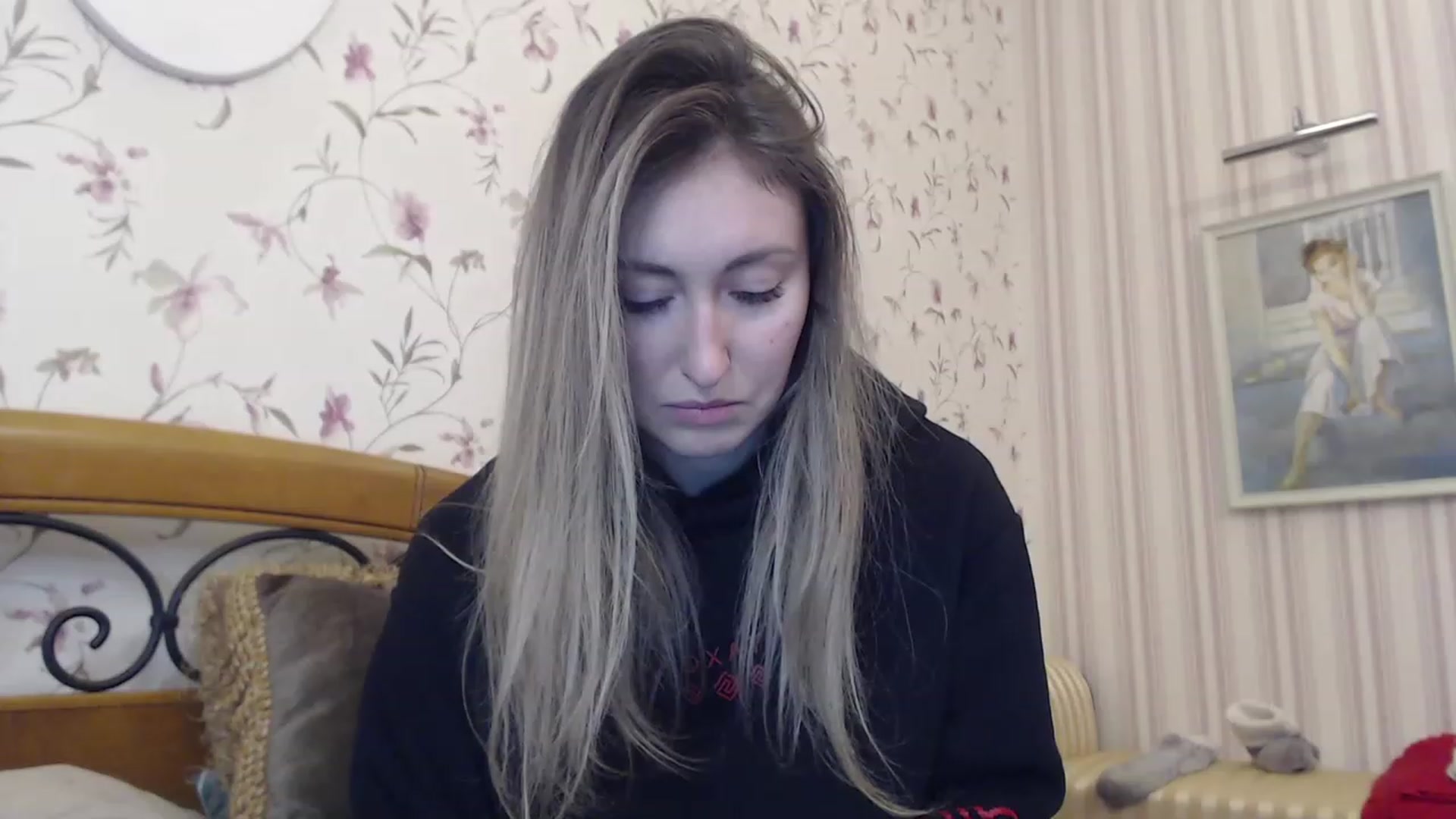 Gallery image thumbnail from Veronica_4u's myfreecams stream on, 02/14/2023, 16:07 image 3 of 20