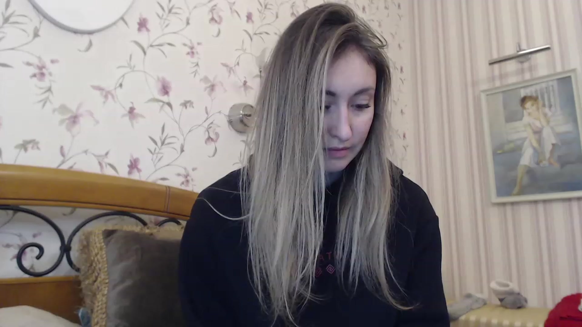 Gallery image thumbnail from Veronica_4u's myfreecams stream on, 02/14/2023, 16:07 image 5 of 20