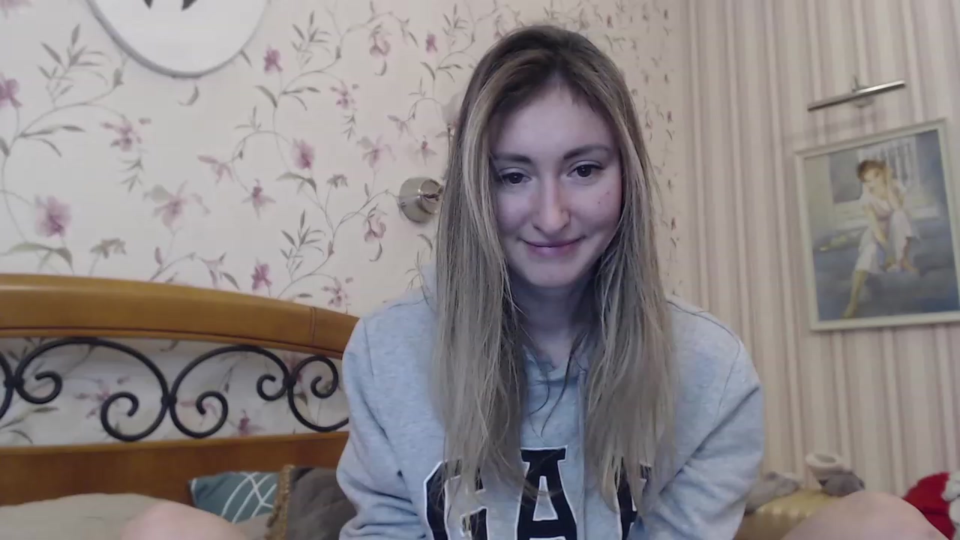 Gallery image thumbnail from Veronica_4u's myfreecams stream on, 02/14/2023, 17:00 image 15 of 20