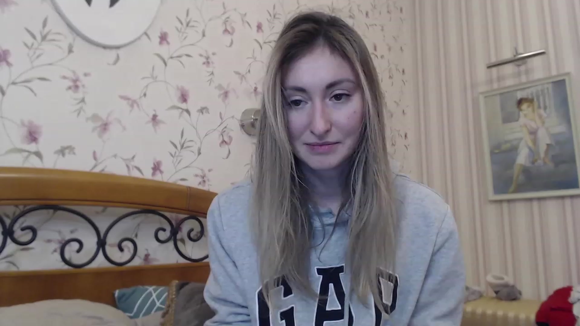 Gallery image thumbnail from Veronica_4u's myfreecams stream on, 02/14/2023, 17:00 image 14 of 20