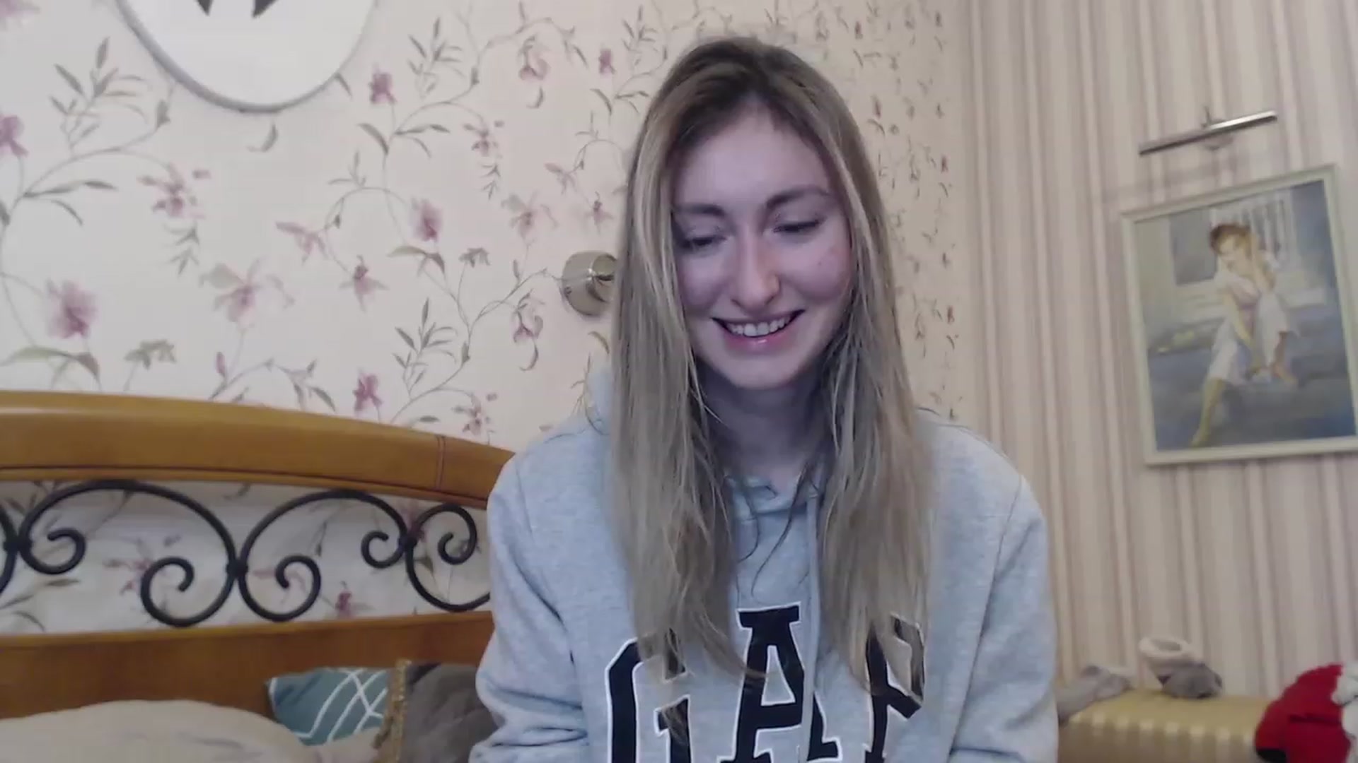 Gallery image thumbnail from Veronica_4u's myfreecams stream on, 02/14/2023, 17:00 image 13 of 20