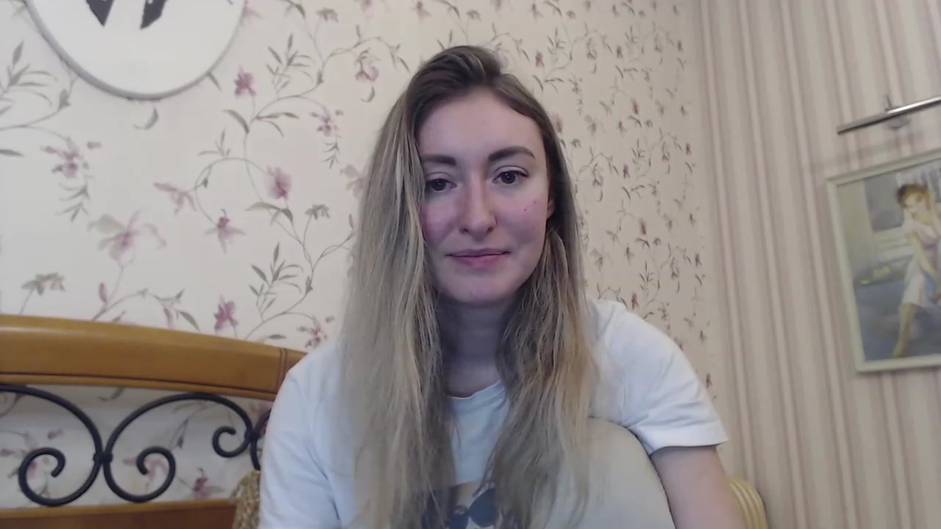 Gallery image thumbnail from Veronica_4u's myfreecams stream on, 02/17/2023, 16:55 image 12 of 20